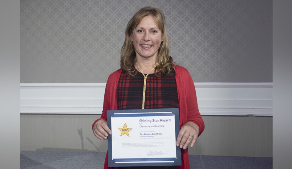 Dr. Annick Buchholz Receives CHEO Shining Star Award for Discovery and Learning
